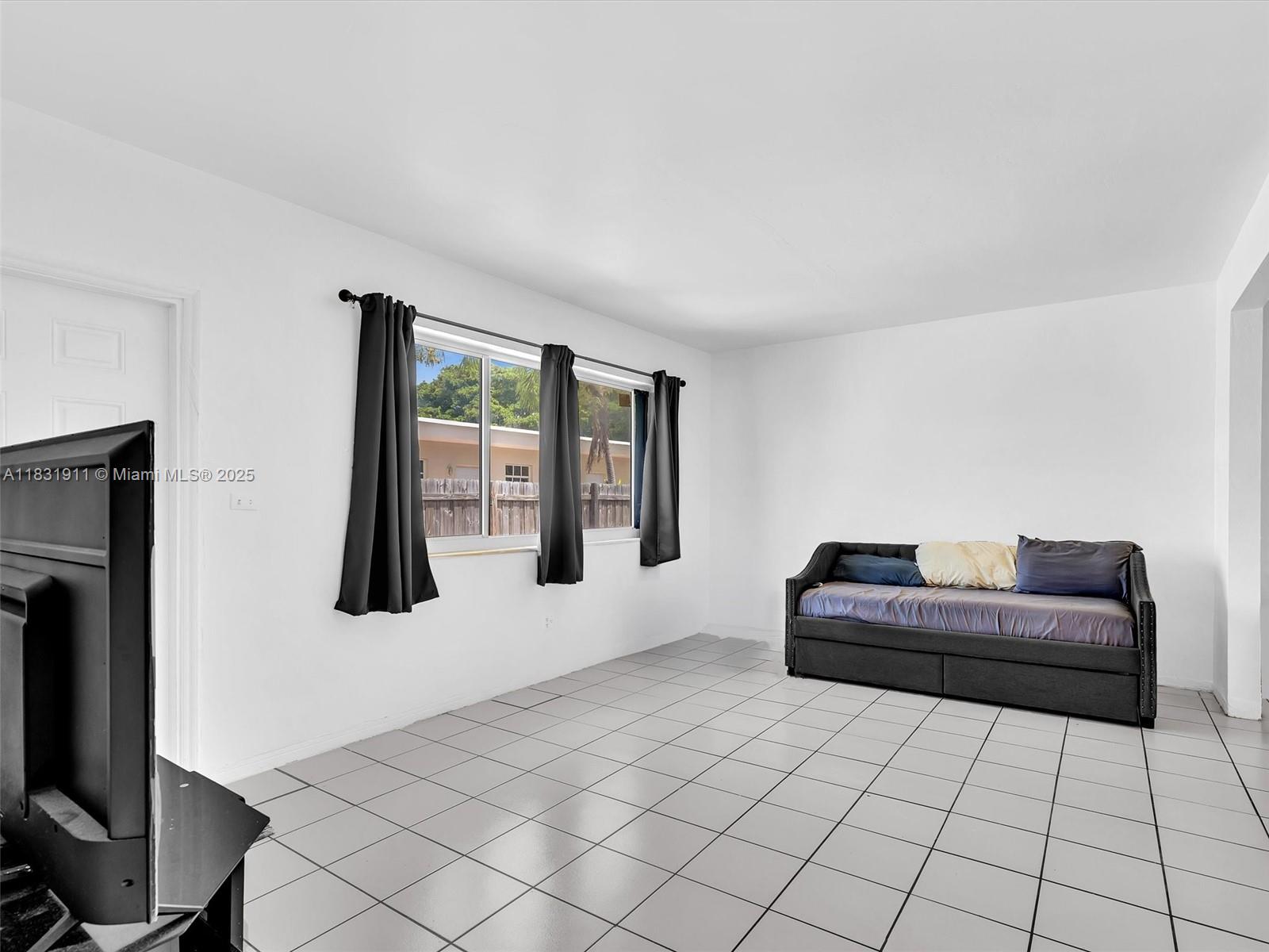 See details / 3308 sq. ft. $ 2025-06-30 0 Photo