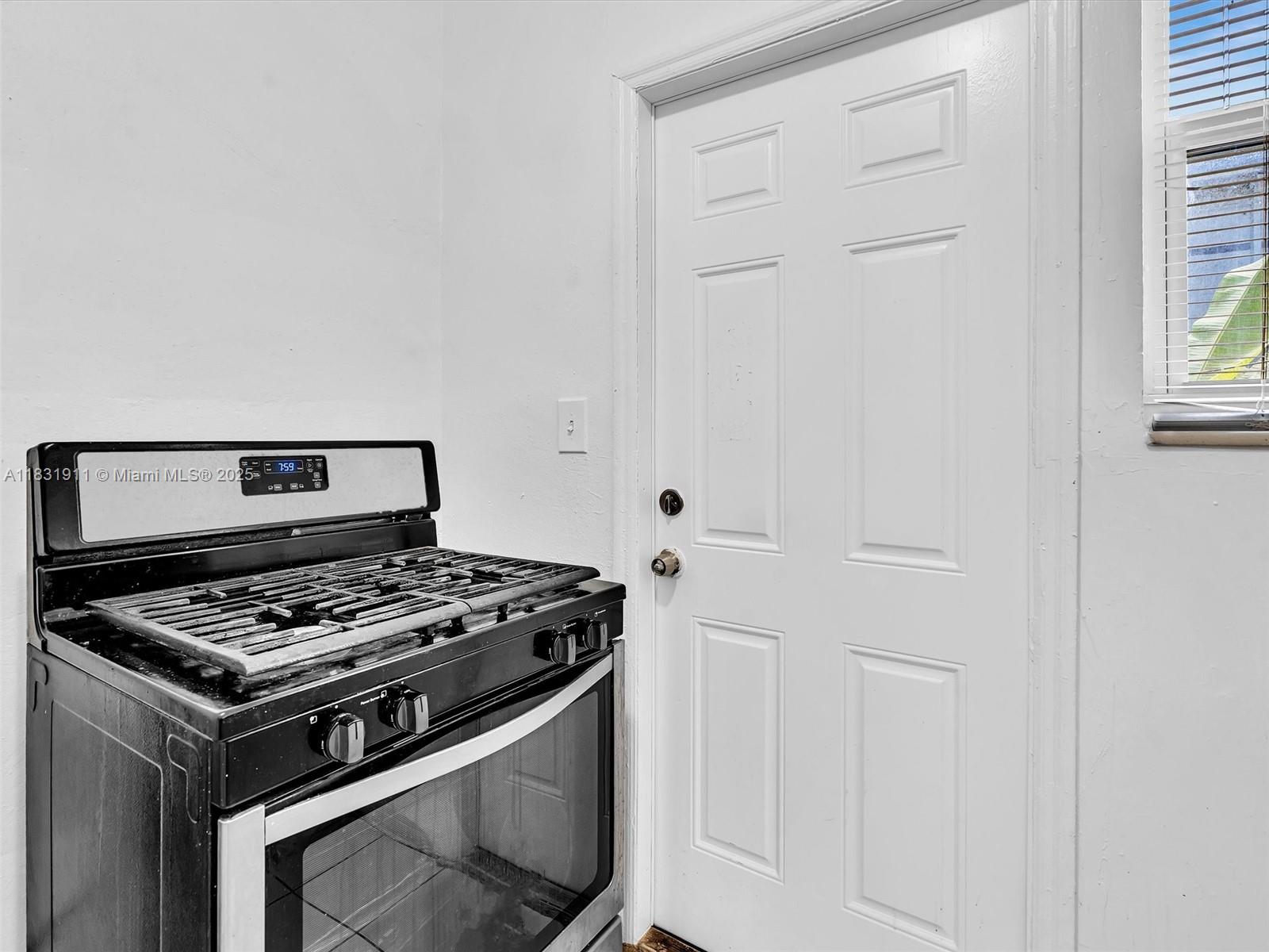 See details / 3308 sq. ft. $ 2025-06-30 0 Photo