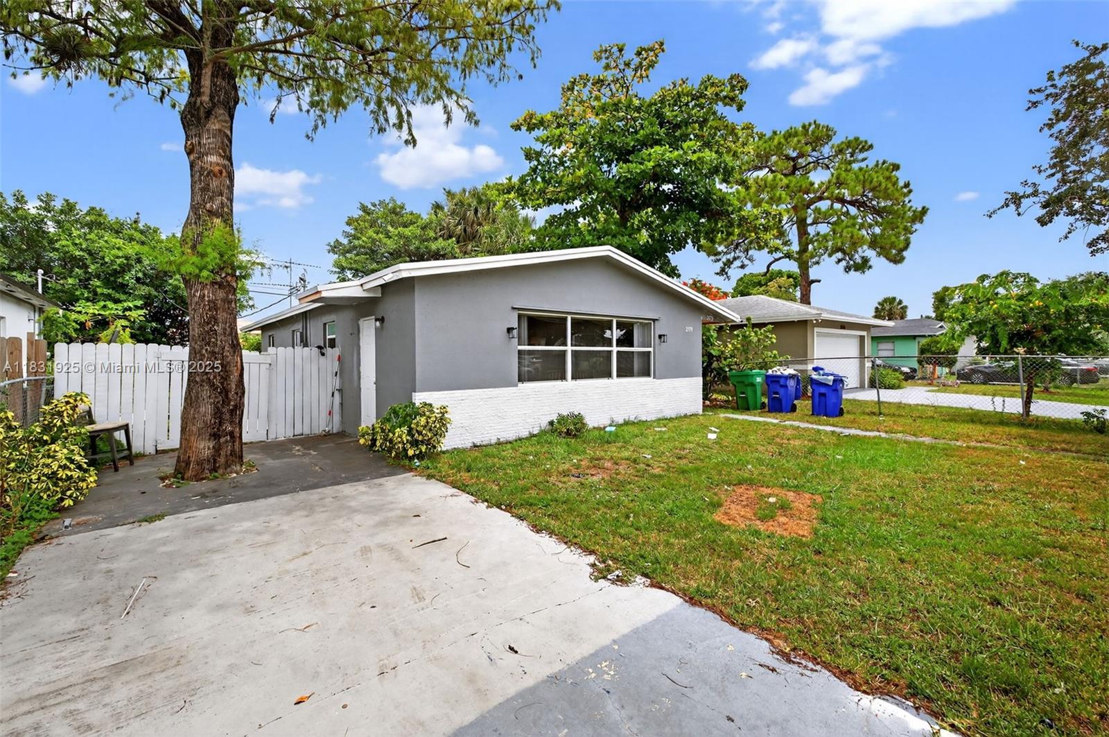Ver detalles 2779 4 / 3 1112 sq. ft. $ 2025-07-18 0 foto