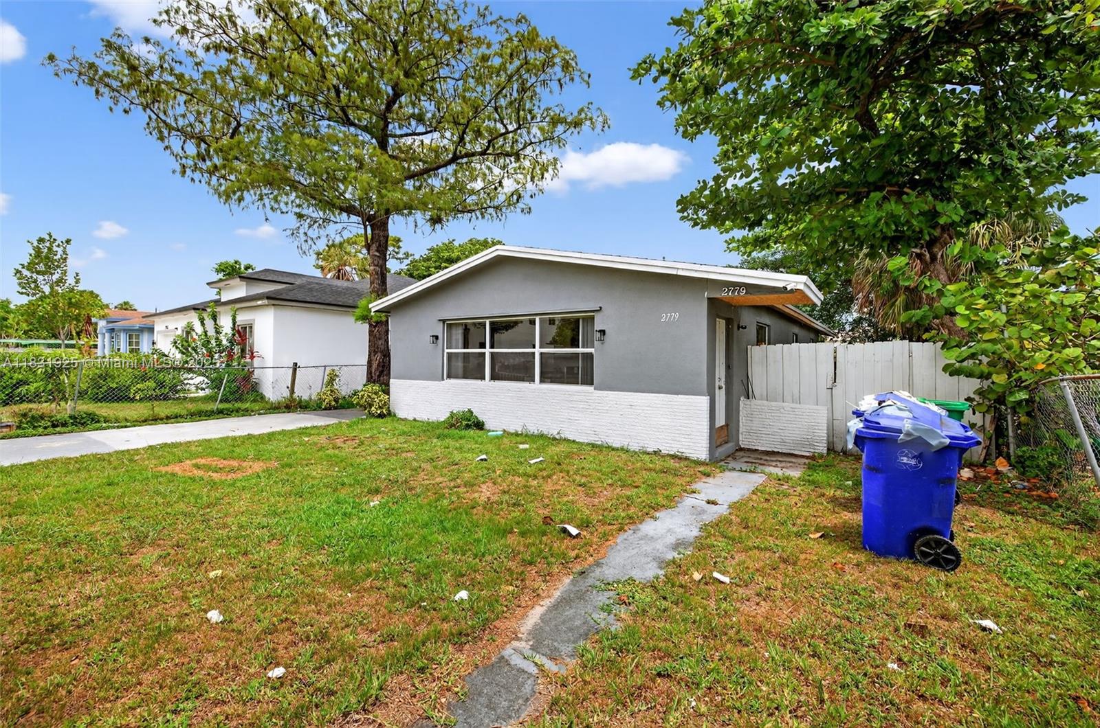 Ver detalles 2779 4 / 3 1112 sq. ft. $ 2025-07-18 0 foto