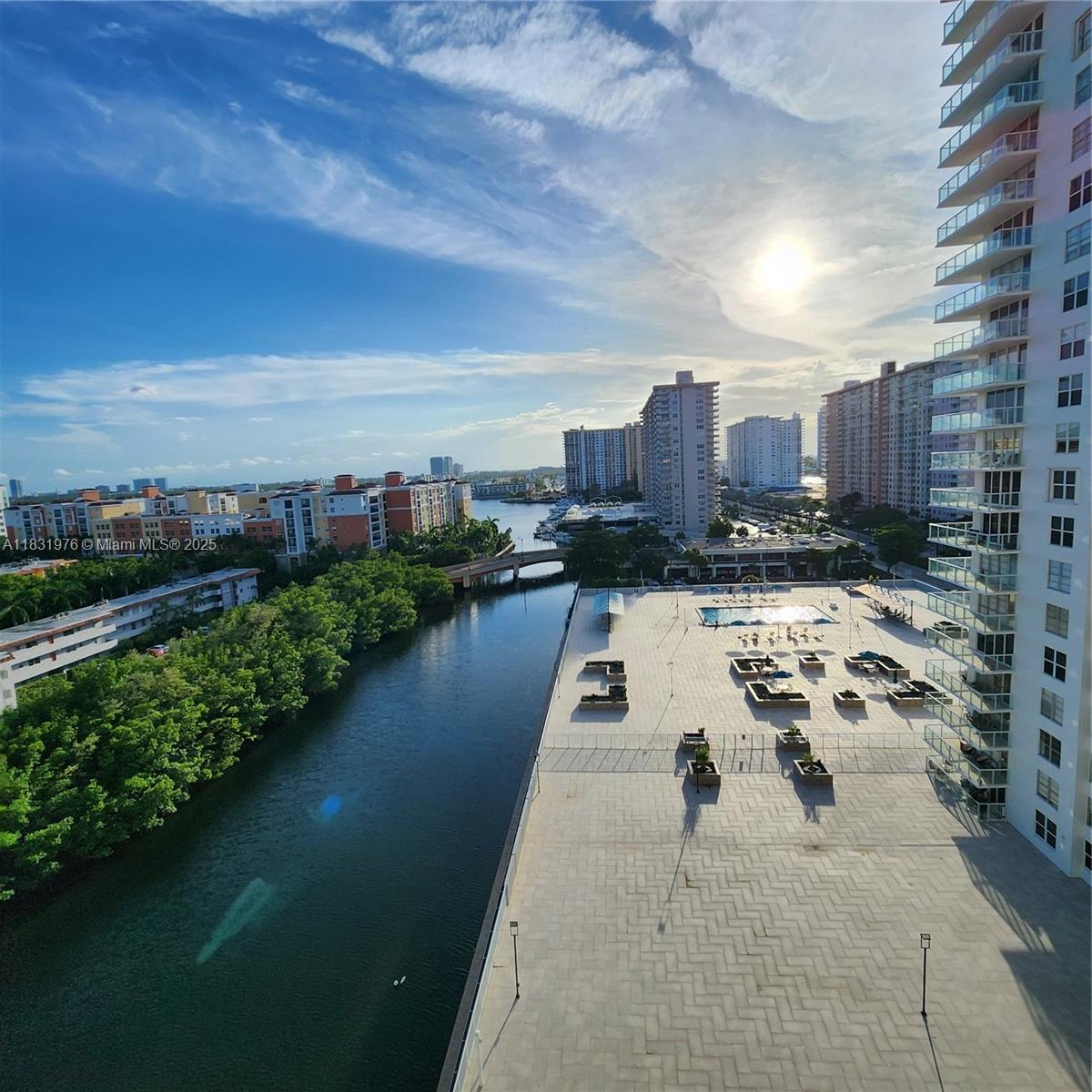 See details 1218 2 / 2 1525 sq. ft. $ 2025-07-01 0 Photo