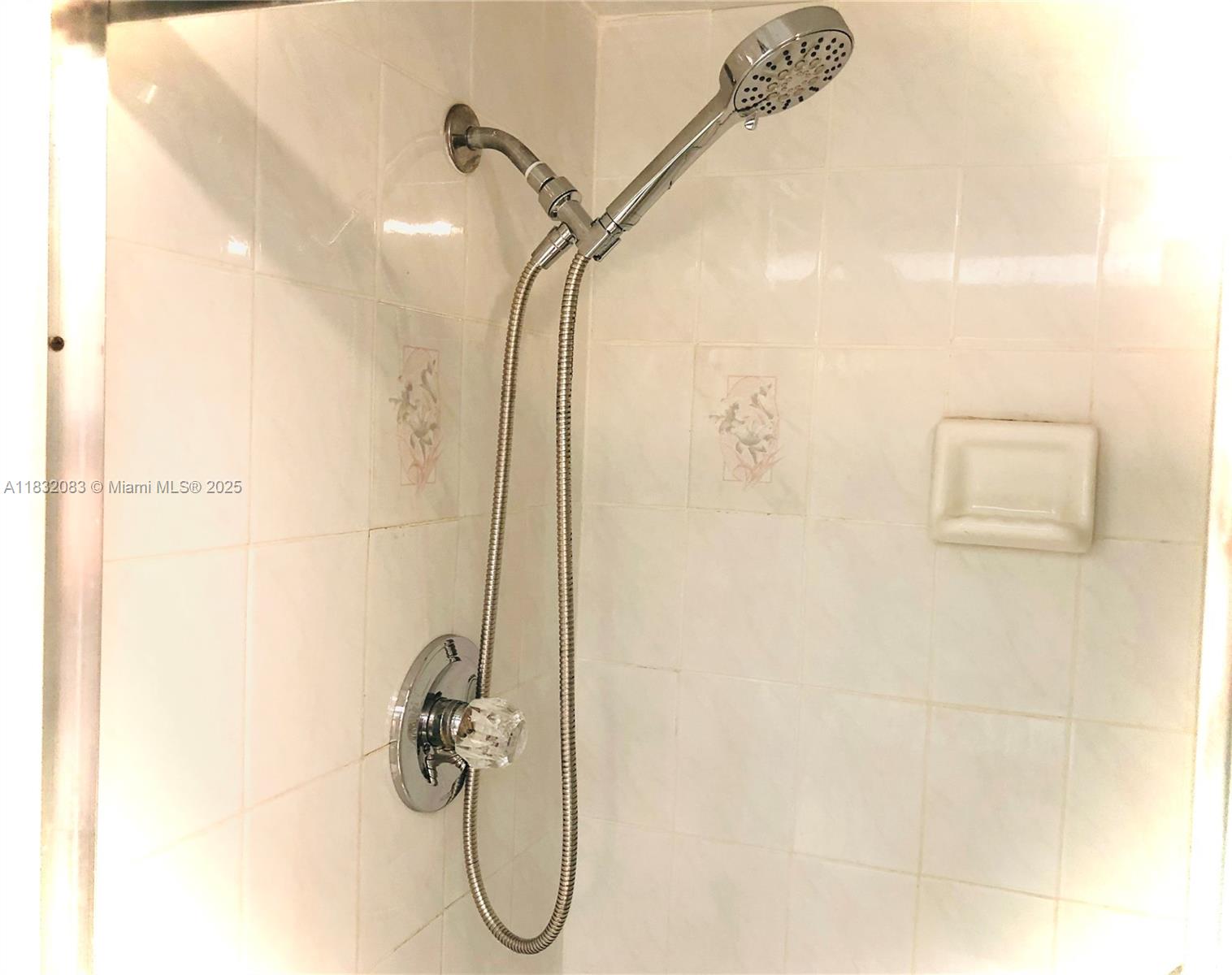 See details 1703 2 / 2 1488 sq. ft. $ 2025-07-01 0 Photo