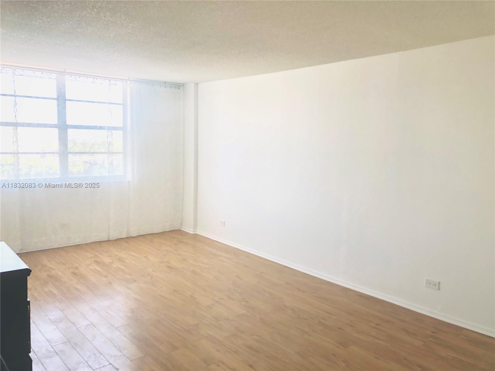 See details 1703 2 / 2 1488 sq. ft. $ 2025-07-01 0 Photo