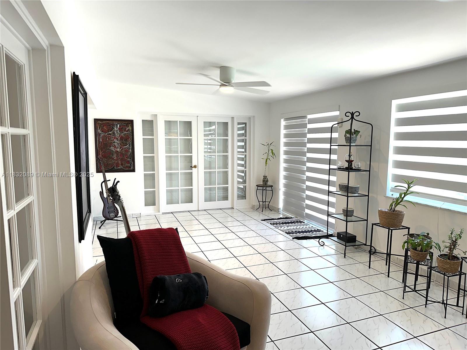 See details 8821 4 / 2 2182 sq. ft. $ 2025-07-28 0 Photo