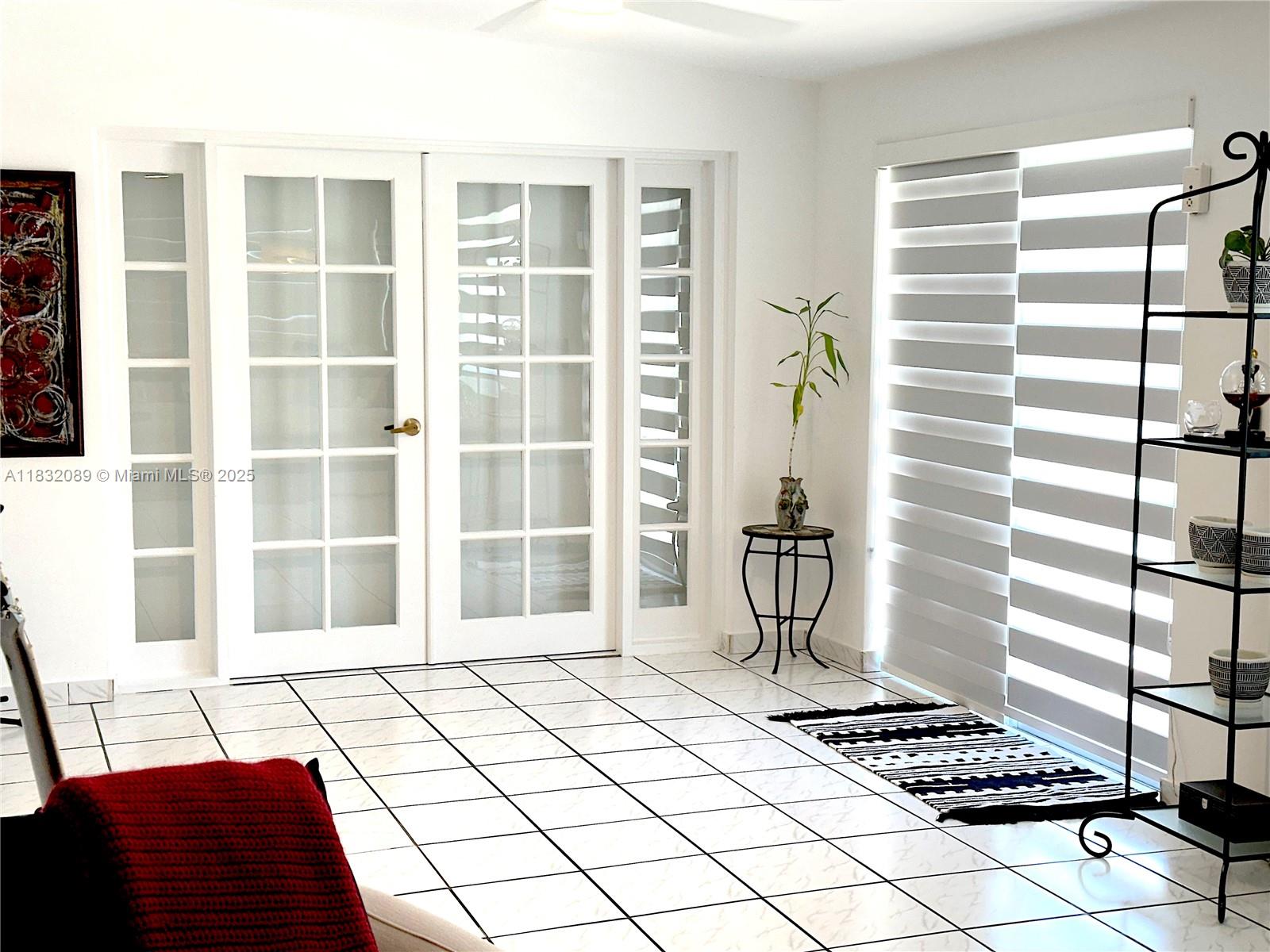 See details 8821 4 / 2 2182 sq. ft. $ 2025-07-28 0 Photo