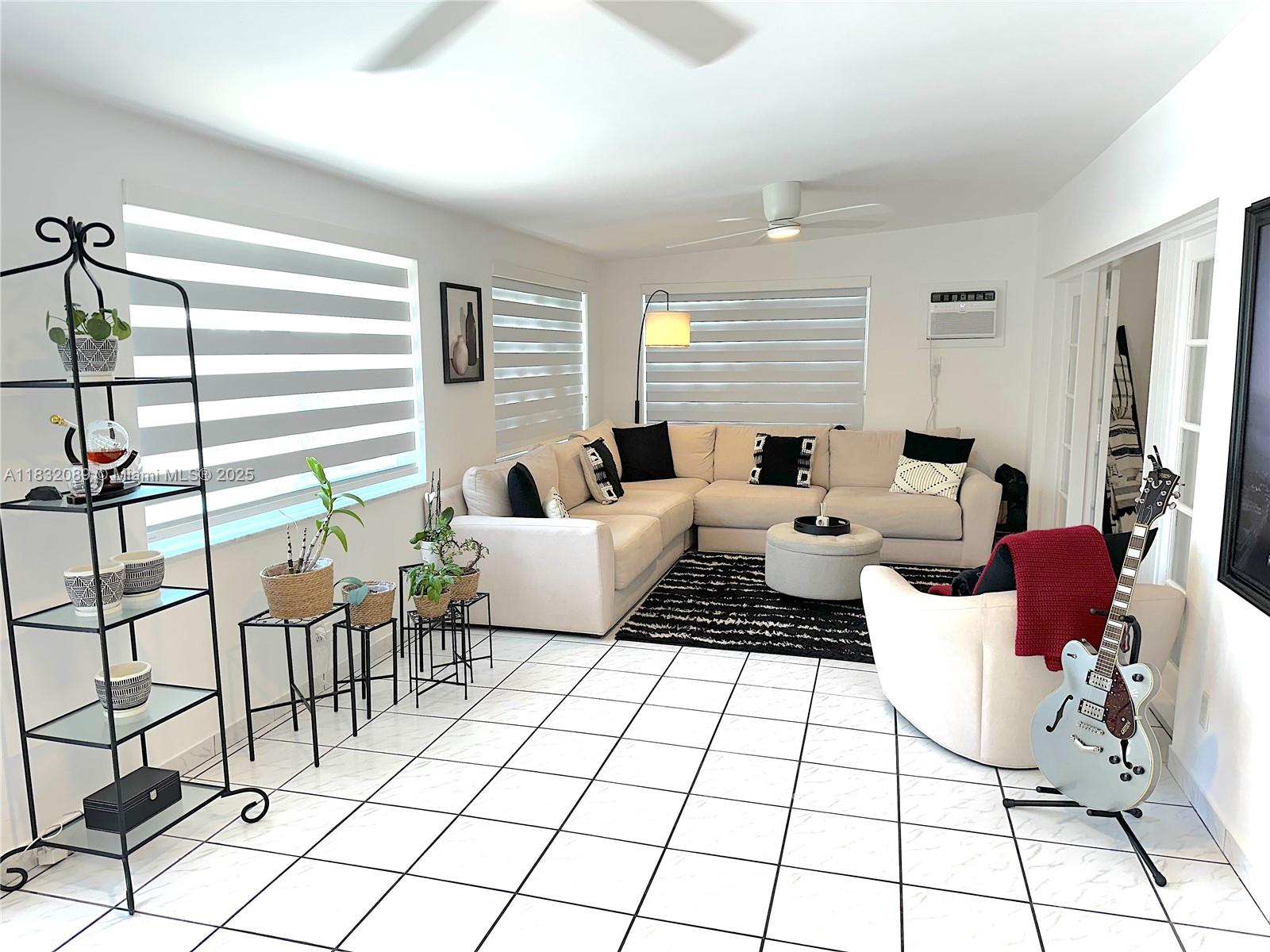 See details 8821 4 / 2 2182 sq. ft. $ 2025-07-28 0 Photo