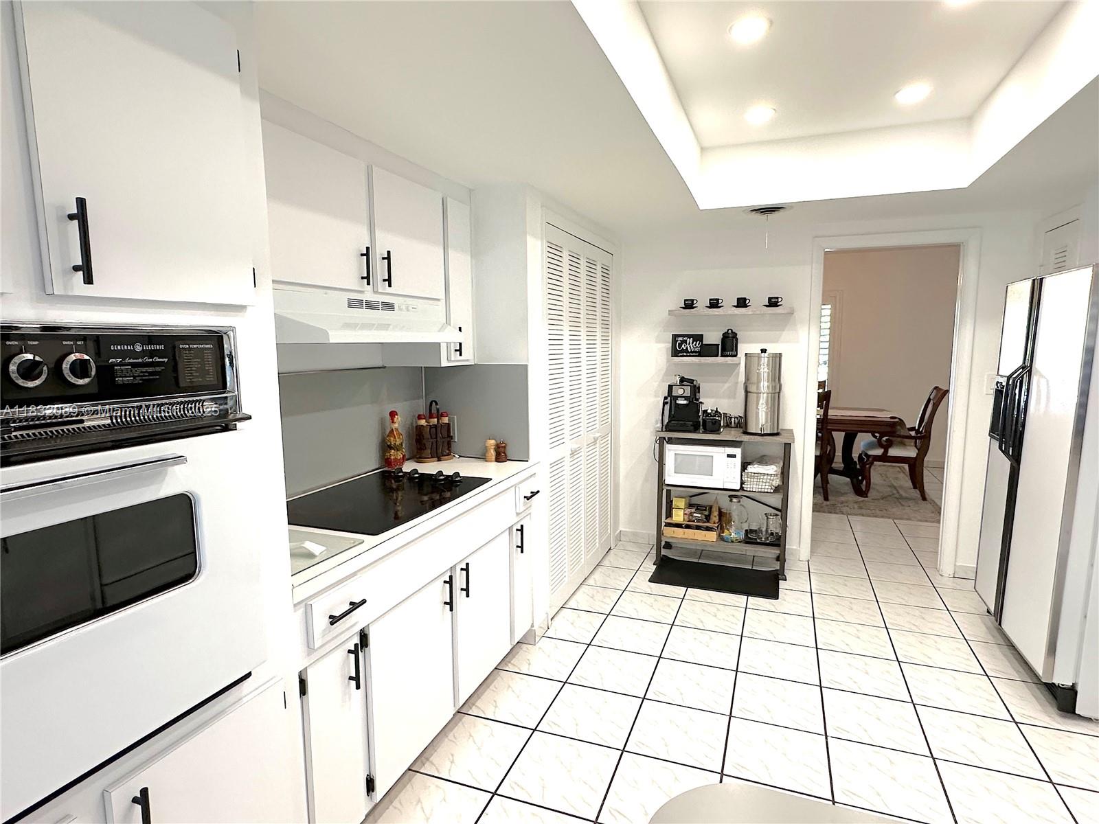 See details 8821 4 / 2 2182 sq. ft. $ 2025-07-28 0 Photo