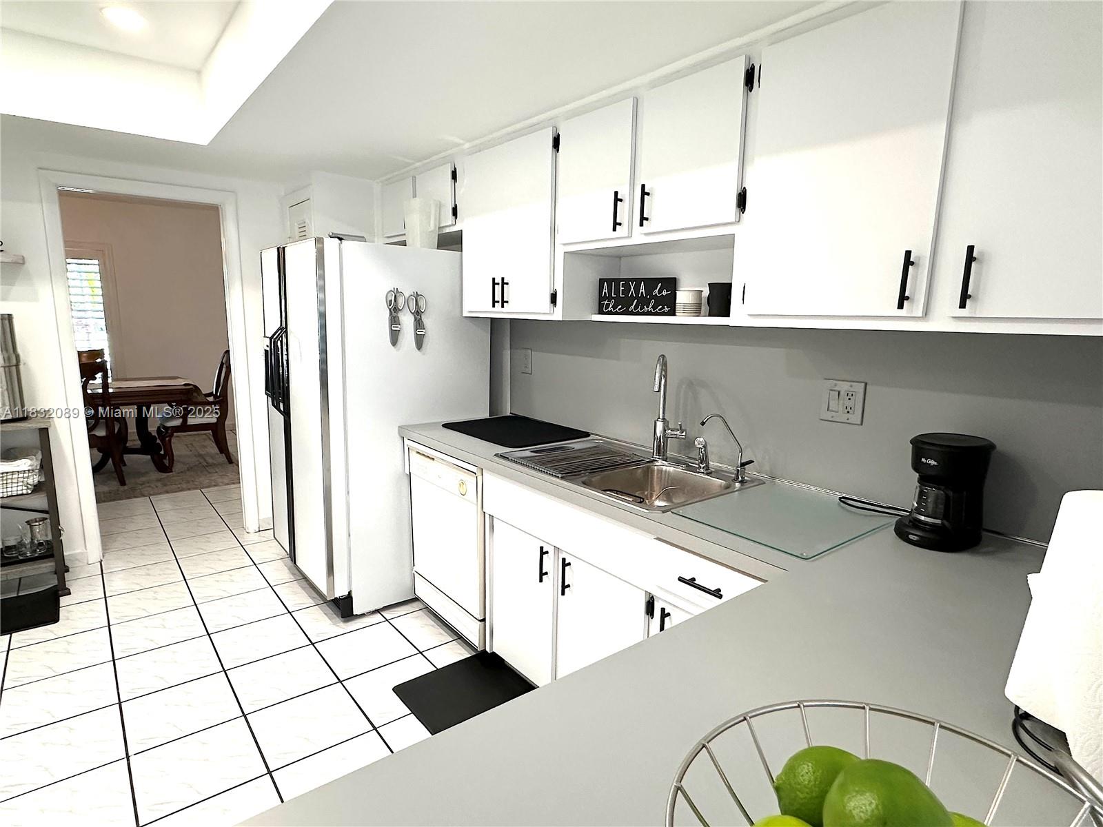 See details 8821 4 / 2 2182 sq. ft. $ 2025-07-28 0 Photo