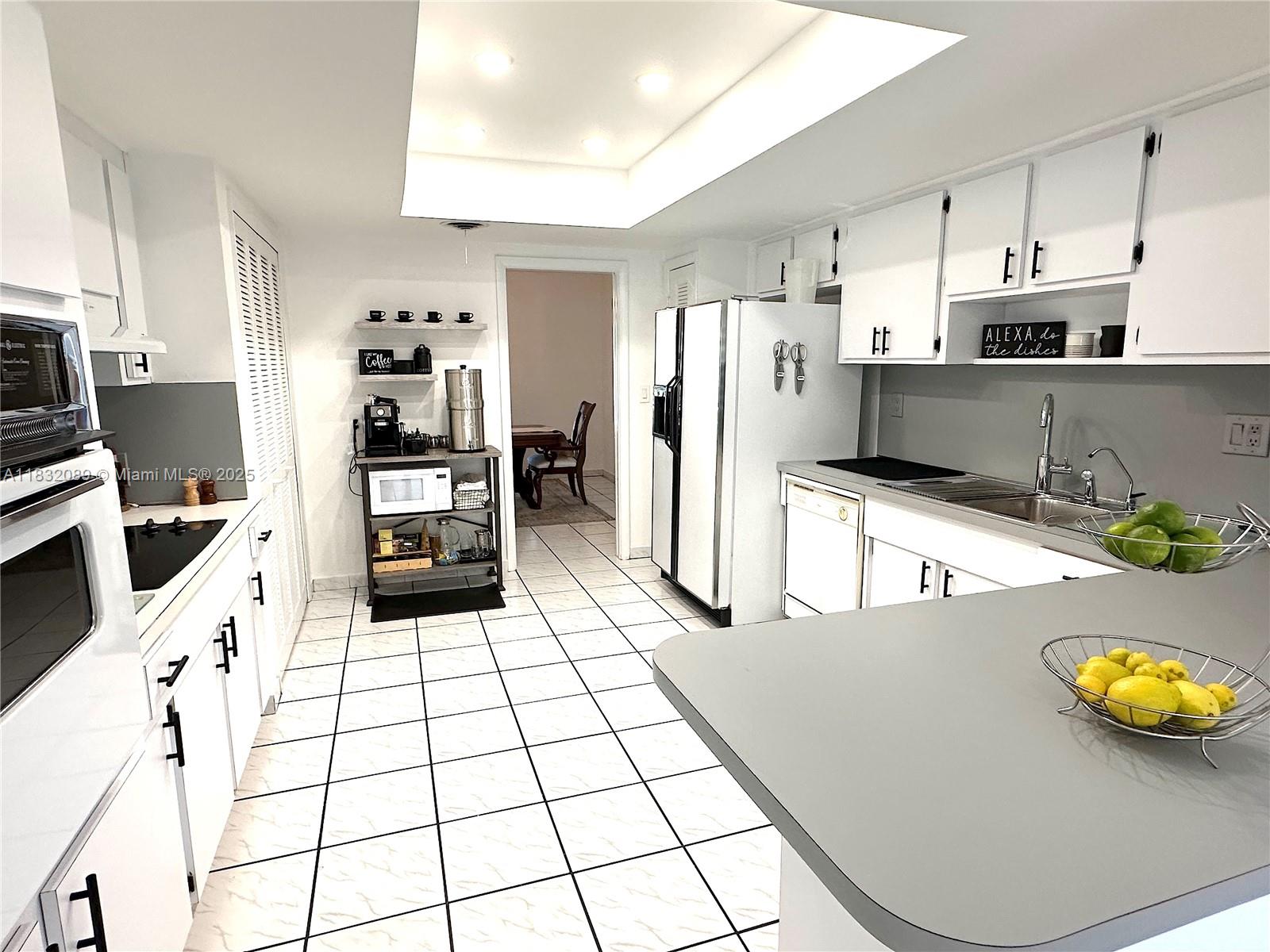 See details 8821 4 / 2 2182 sq. ft. $ 2025-07-28 0 Photo