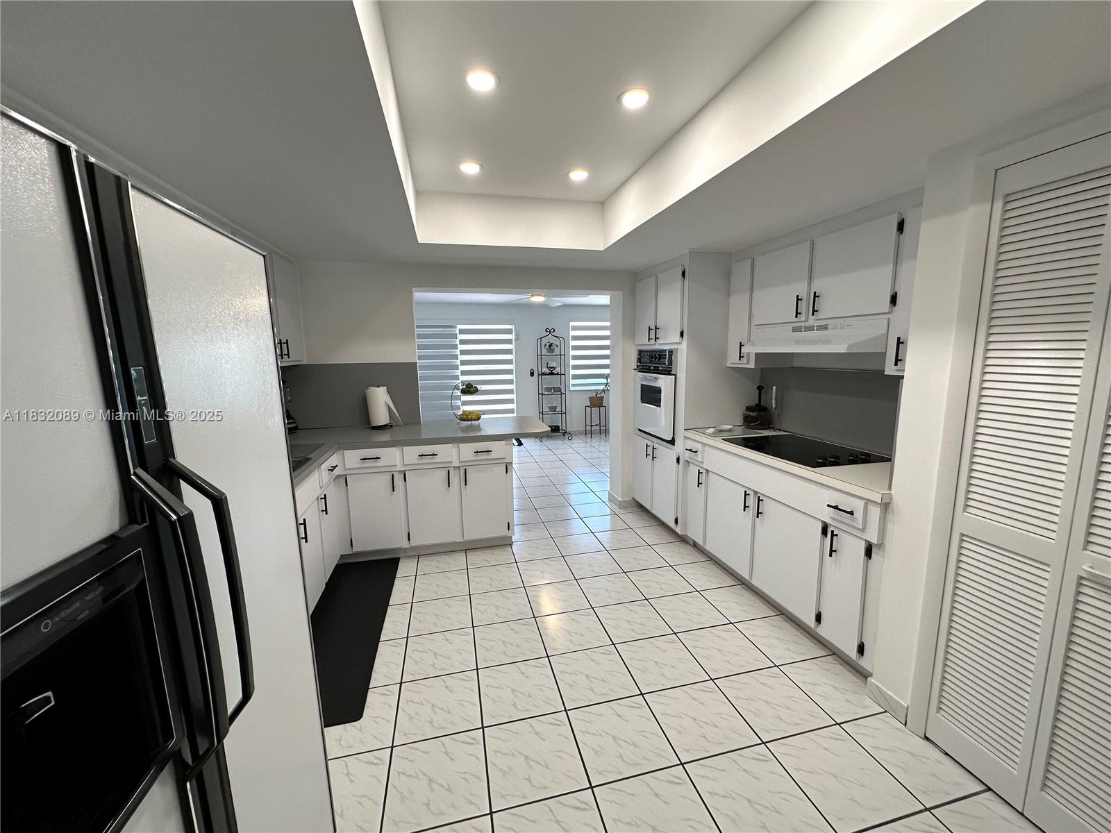 See details 8821 4 / 2 2182 sq. ft. $ 2025-07-28 0 Photo