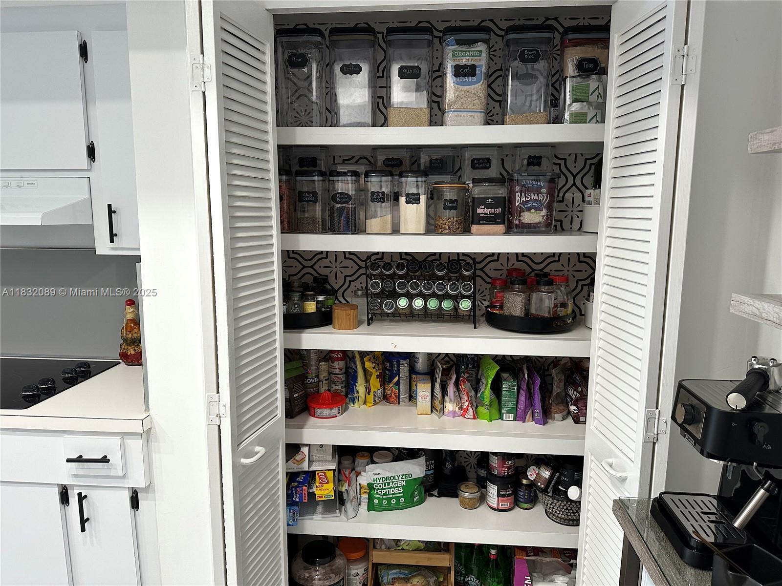 See details 8821 4 / 2 2182 sq. ft. $ 2025-07-28 0 Photo