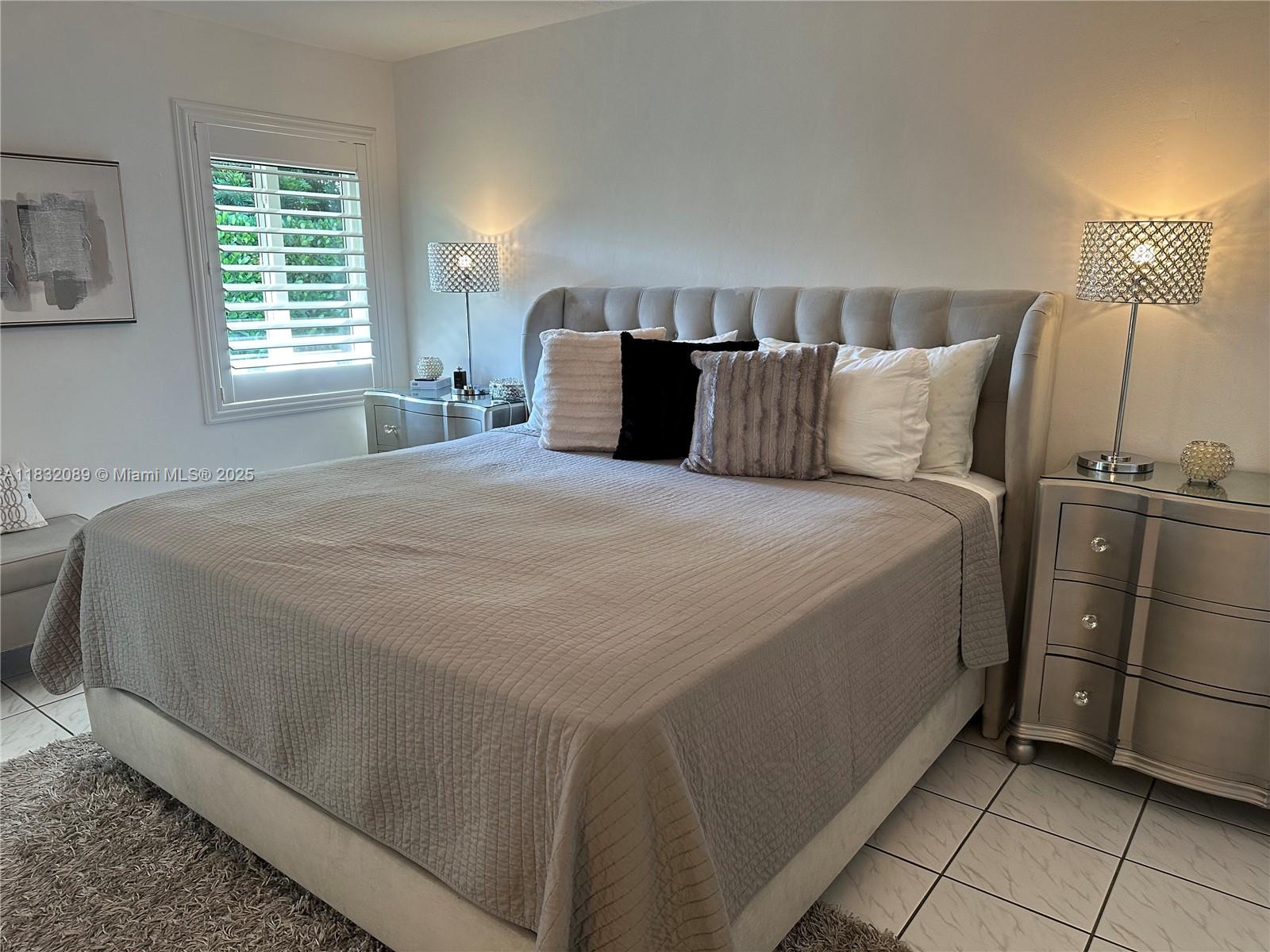 See details 8821 4 / 2 2182 sq. ft. $ 2025-07-28 0 Photo