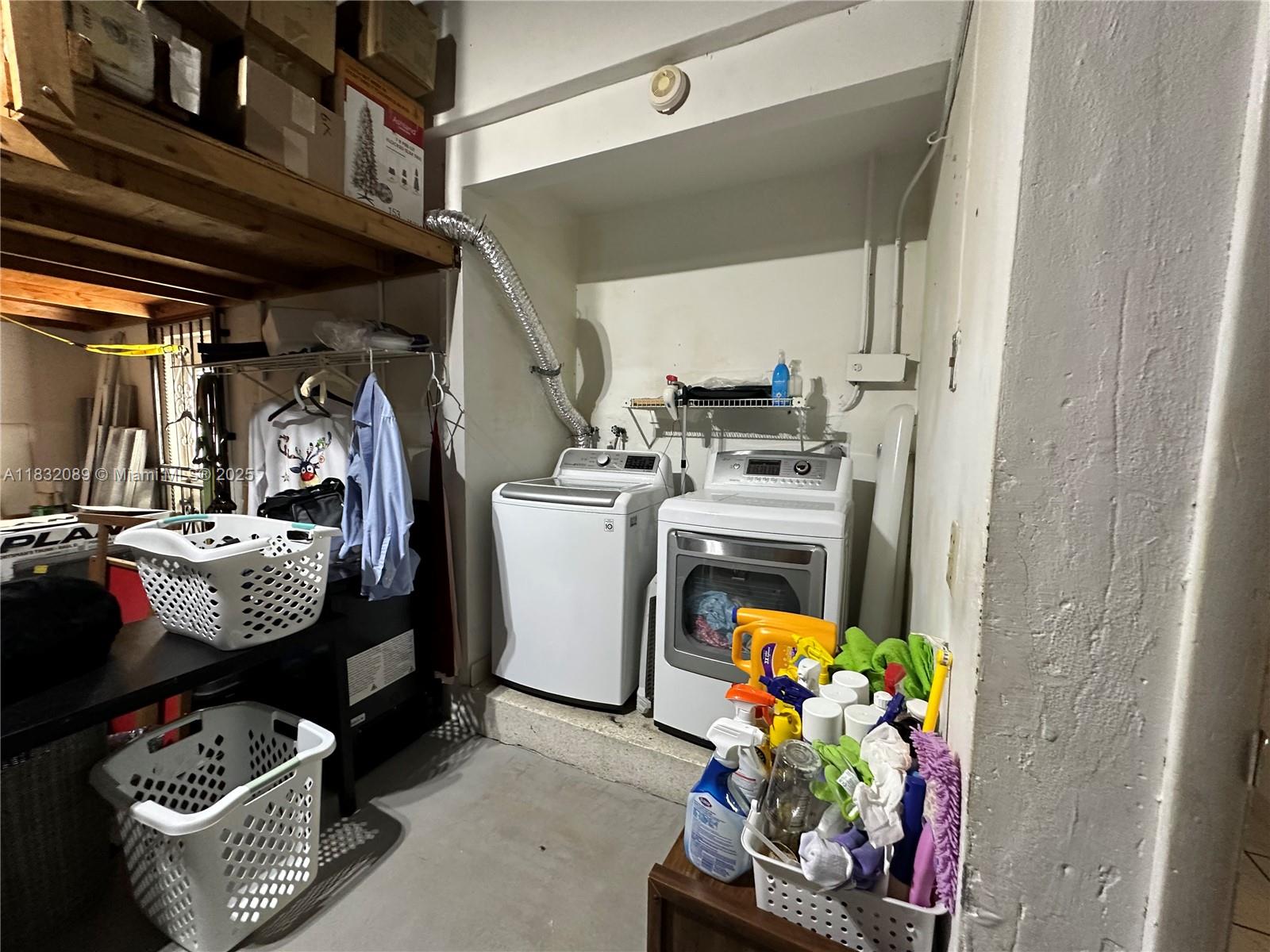 See details 8821 4 / 2 2182 sq. ft. $ 2025-07-28 0 Photo