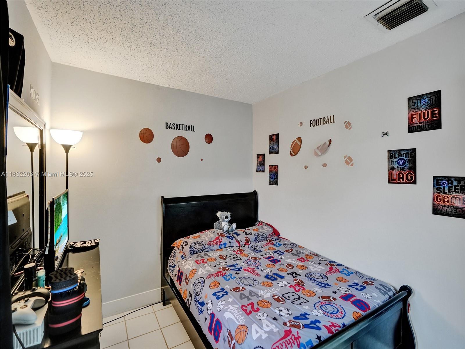 See details / 3819 sq. ft. $ 2025-07-01 0 Photo