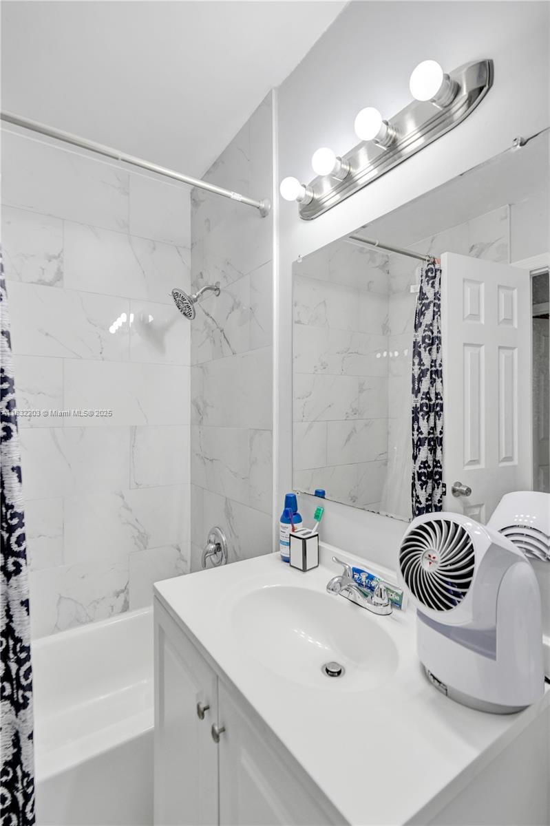 See details / 3819 sq. ft. $ 2025-07-01 0 Photo