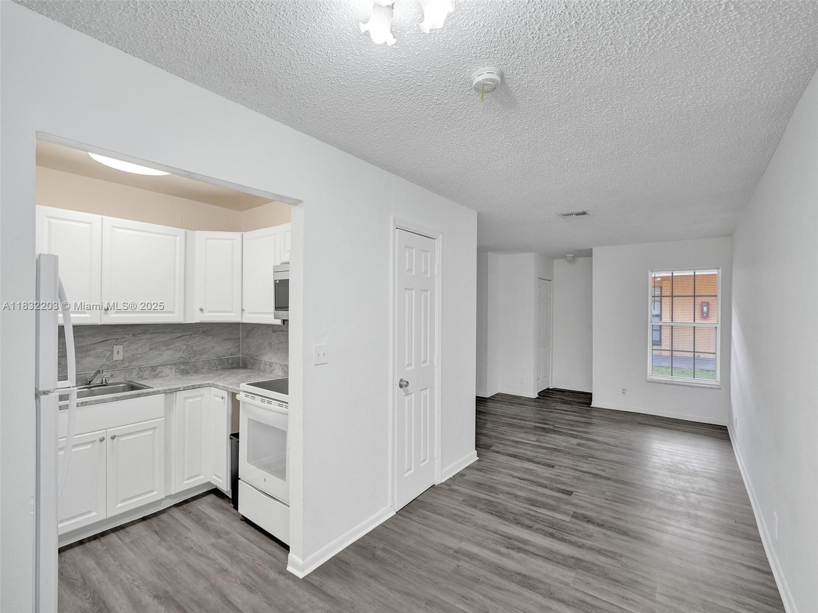See details / 3819 sq. ft. $ 2025-07-01 0 Photo