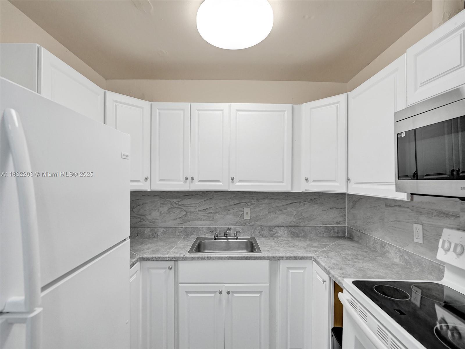 See details / 3819 sq. ft. $ 2025-07-01 0 Photo