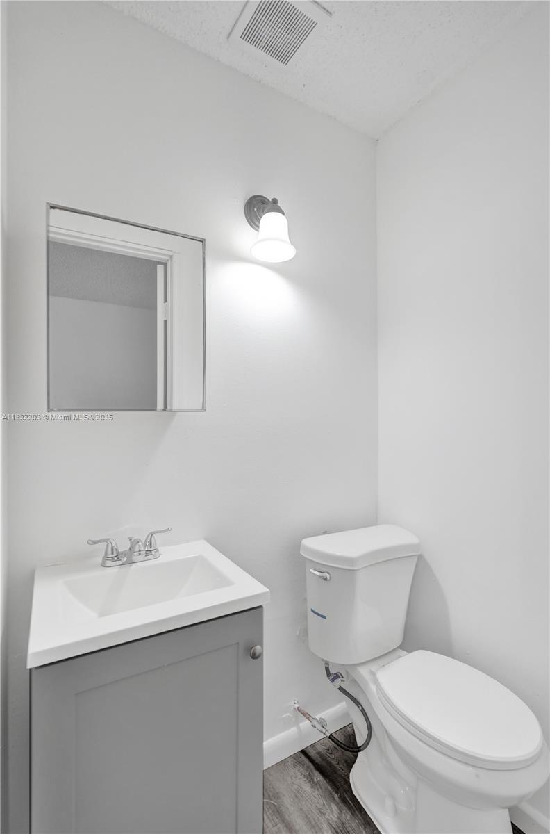 See details / 3819 sq. ft. $ 2025-07-01 0 Photo