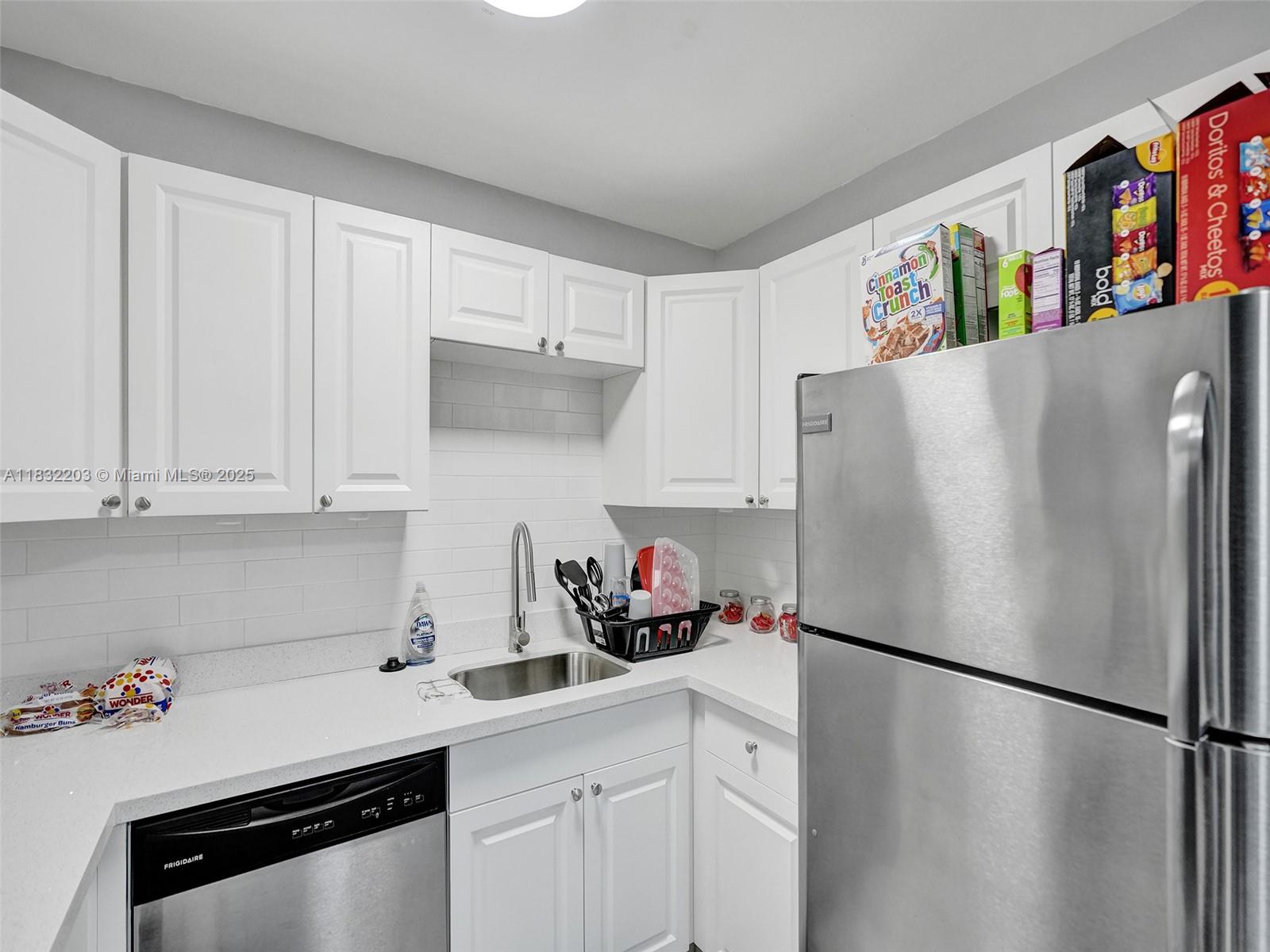 See details / 3819 sq. ft. $ 2025-07-01 0 Photo