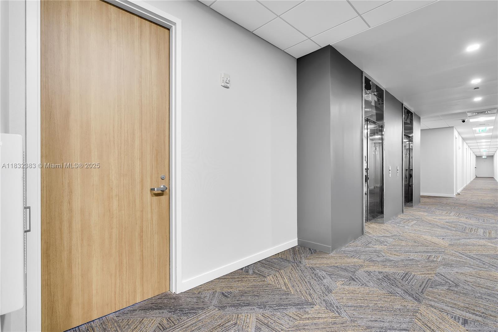 322-324-326  /   sq. ft. $ 2025-07-01 0 foto