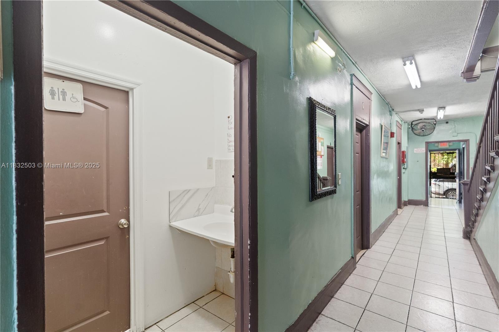 See details / sq. ft. $ 2025-07-01 0 Photo