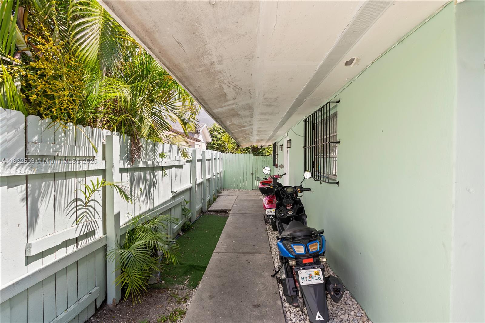 See details / sq. ft. $ 2025-07-01 0 Photo