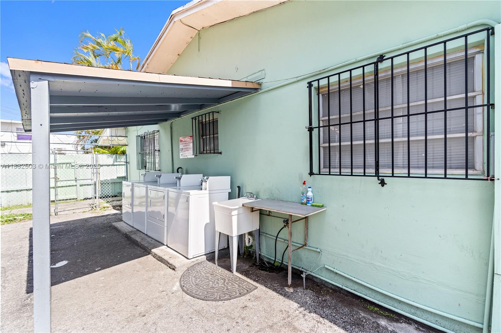 See details / sq. ft. $ 2025-07-01 0 Photo
