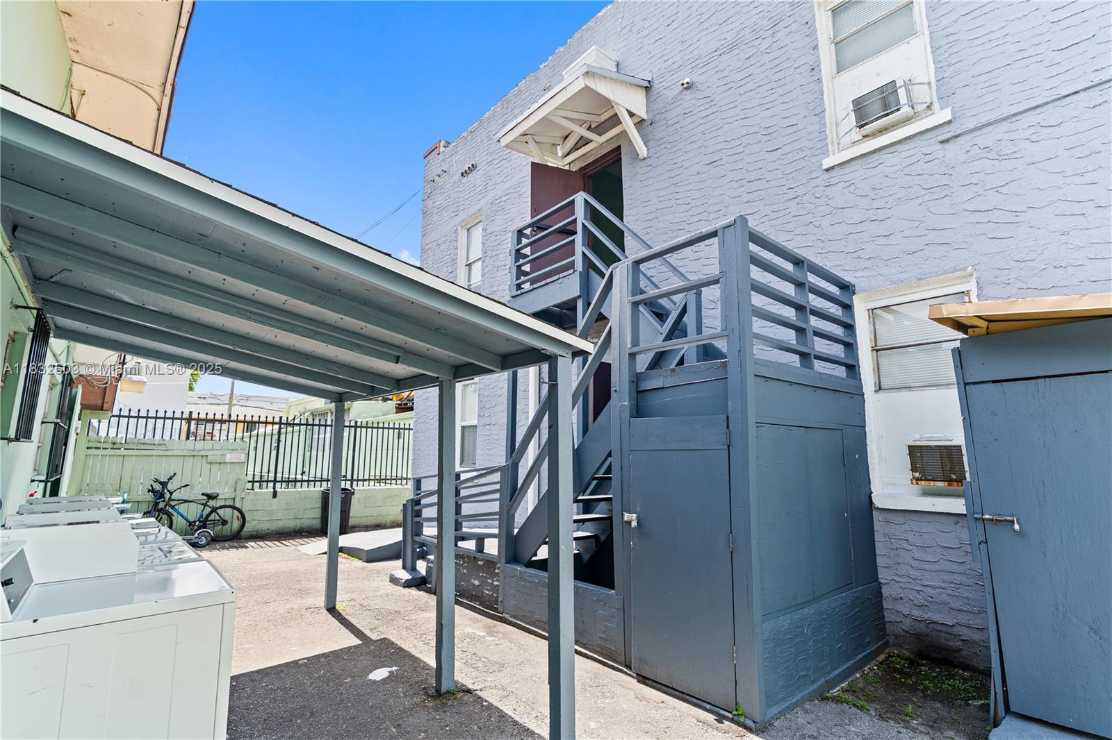 See details / sq. ft. $ 2025-07-01 0 Photo