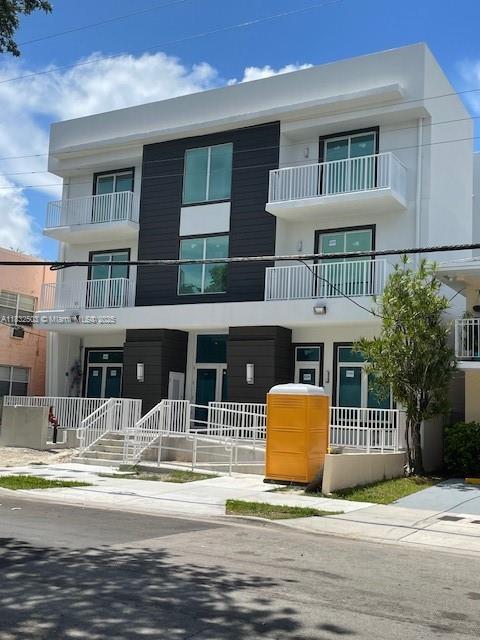 See details / sq. ft. $ 2025-07-01 0 Photo