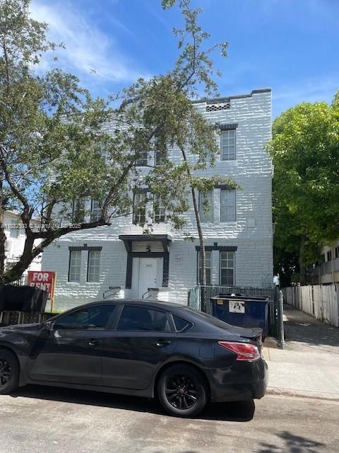 See details / sq. ft. $ 2025-07-01 0 Photo