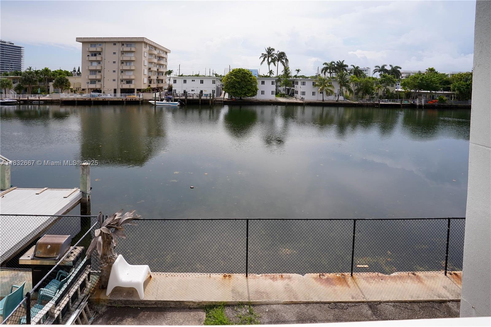 See details / 5730 sq. ft. $ 2025-09-17 0 Photo