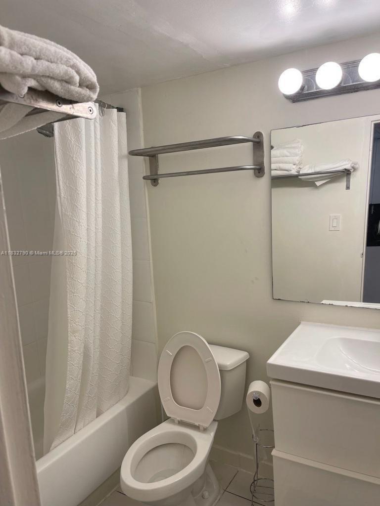 Photo of 19201 Collins Ave  #717, Sunny Isles Beach, Florida, 33160 - 