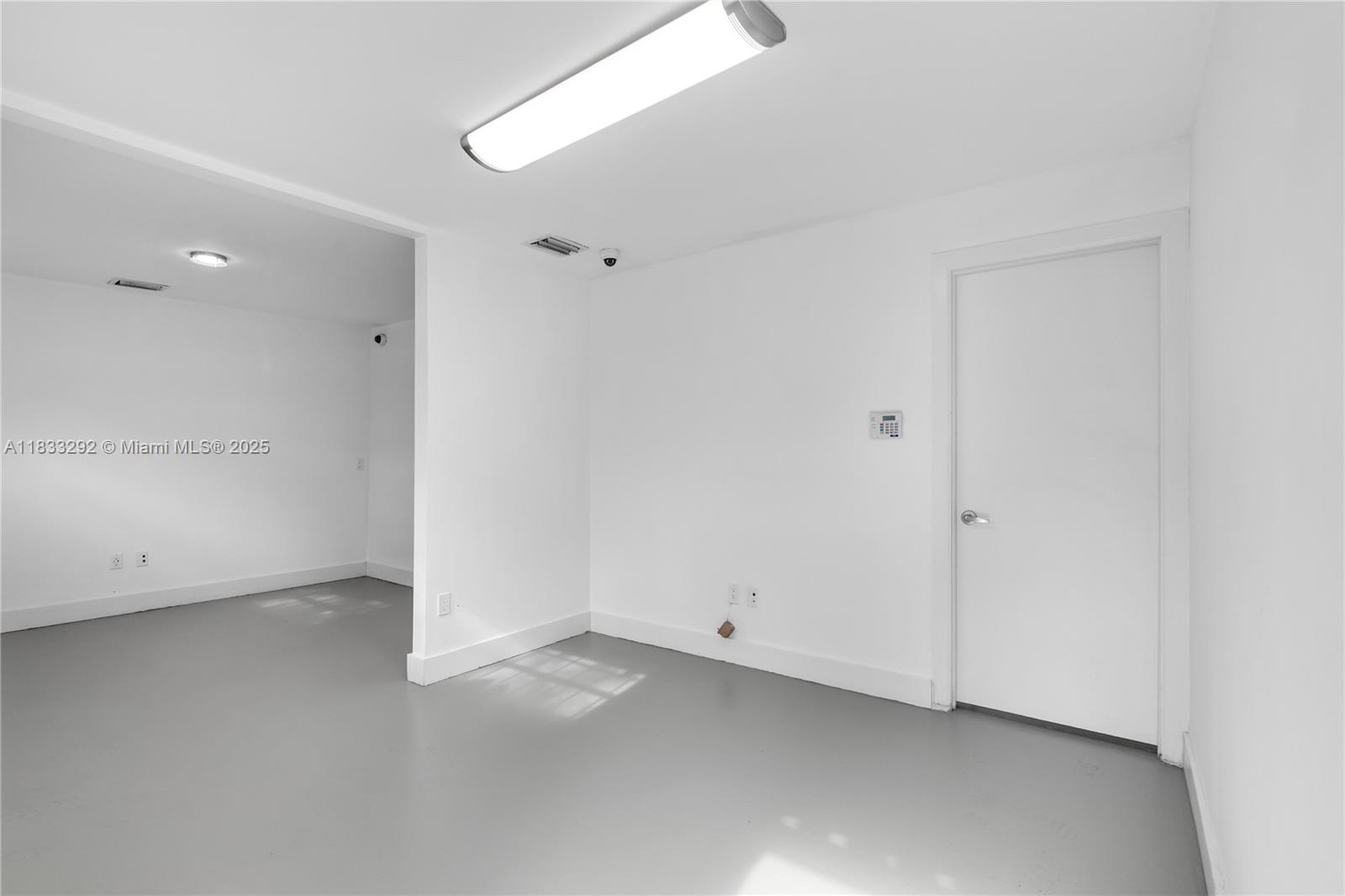 55  /   sq. ft. $ 2025-07-25 0 Photo