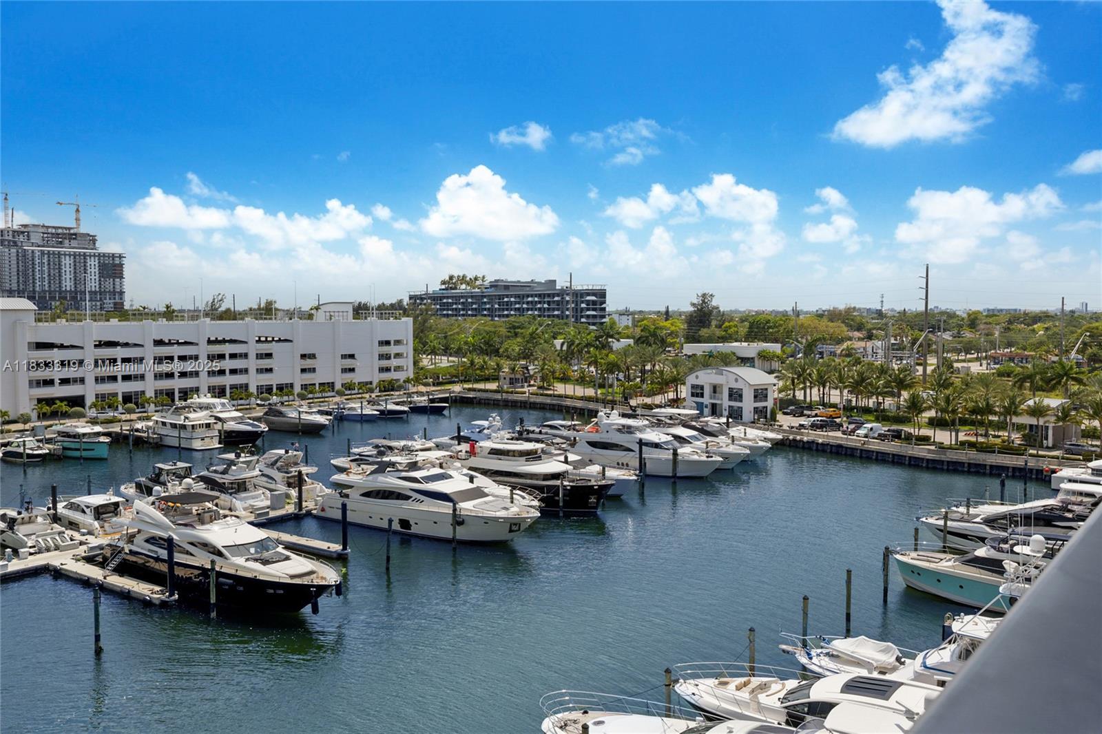 Photo of 17301 Biscayne Blvd  #605, North Miami Beach, Florida, 33160 - 