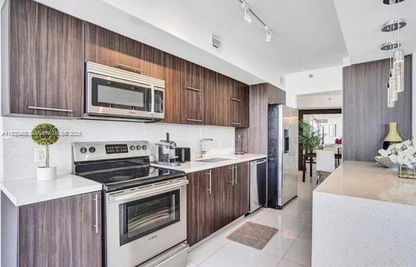 1911 2 / 2 1140 sq. ft. $ 2025-07-15 0 Photo