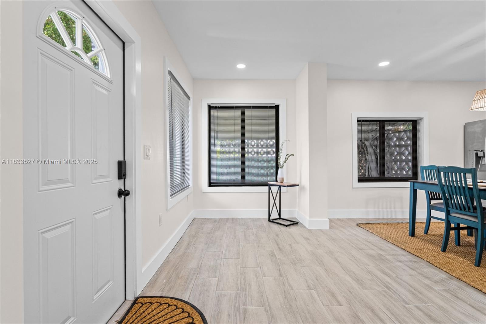   /  2725 sq. ft. $ 2025-07-02 0 foto
