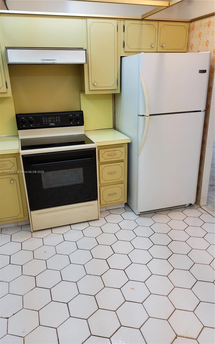 Photo of 1600 Ocean Dr  #5B, Hollywood, Florida, 33019 - 