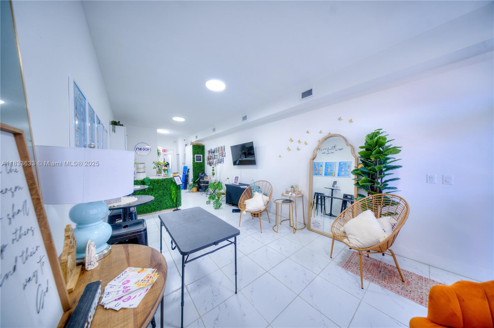 See details / sq. ft. $ 2025-07-03 0 Photo