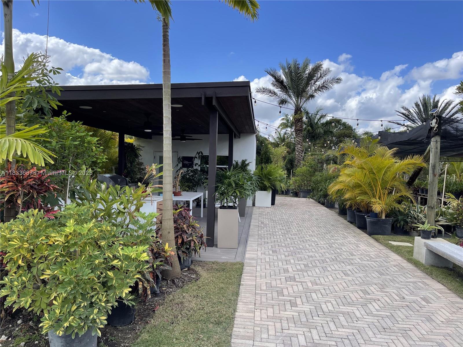 See details / sq. ft. $ 2025-07-26 0 Photo