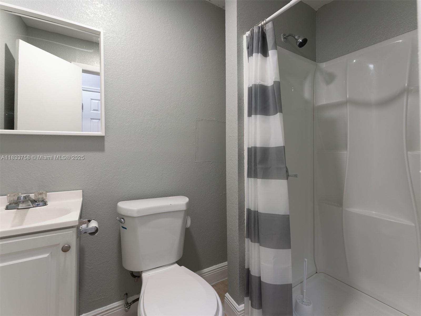 See details / sq. ft. $ 2025-07-03 0 Photo