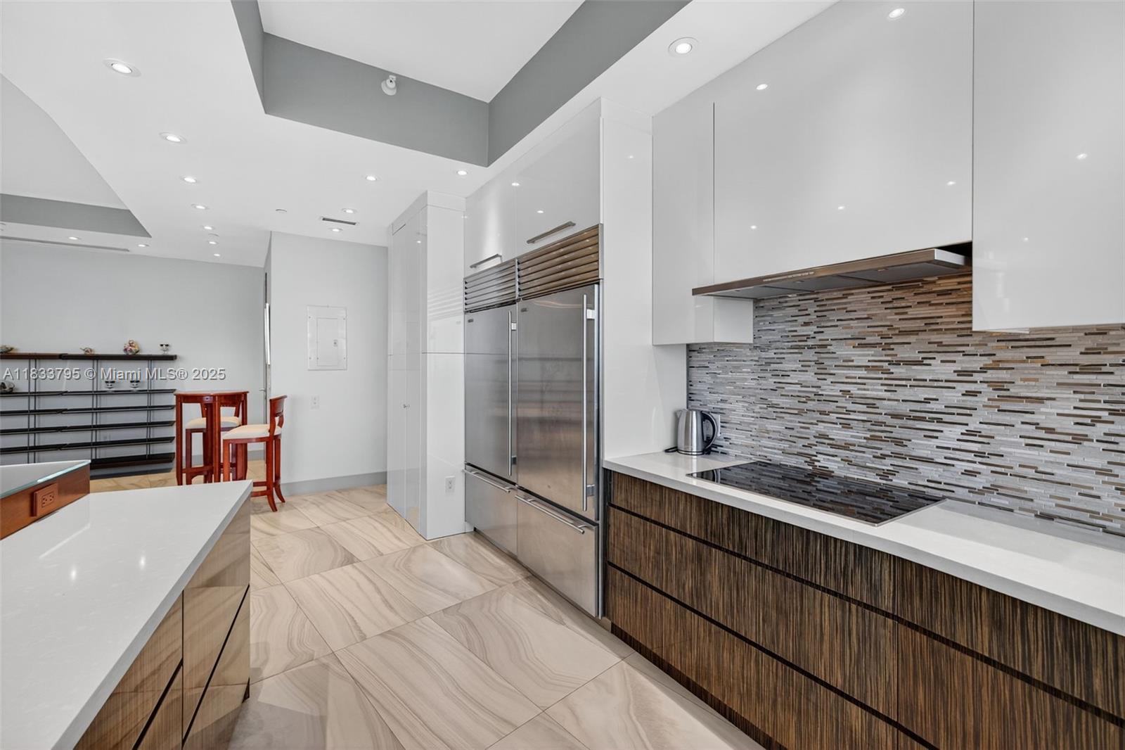 Ver detalles TS2 & TS3 4 / 5 3806 sq. ft. $ 2025-07-03 0 foto
