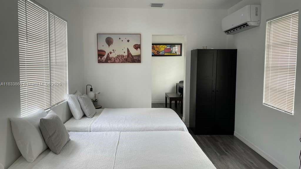 See details / 1601 sq. ft. $ 2025-07-03 0 Photo