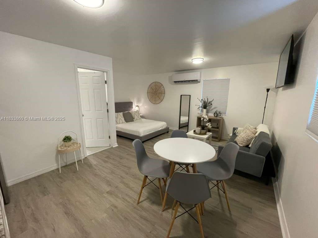 See details / 1601 sq. ft. $ 2025-07-03 0 Photo