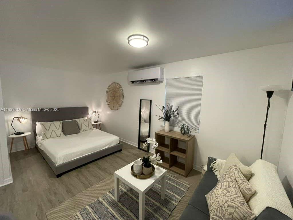 See details / 1601 sq. ft. $ 2025-07-03 0 Photo