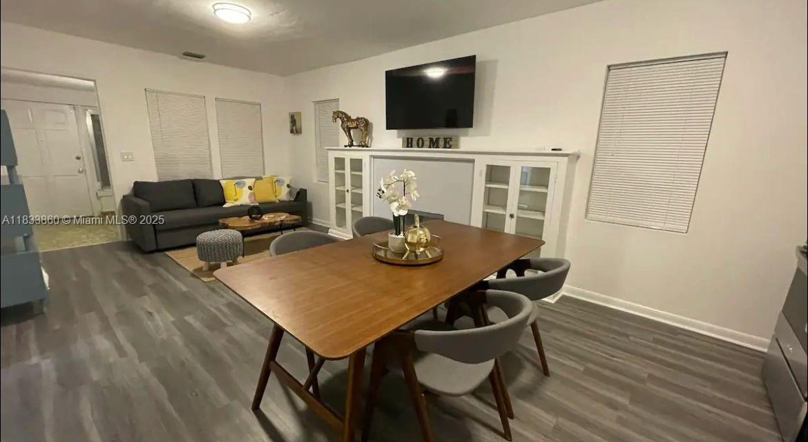 See details / 1601 sq. ft. $ 2025-07-03 0 Photo