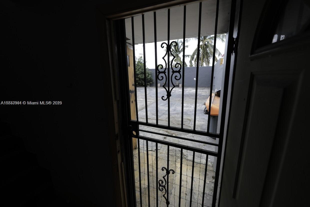See details / sq. ft. $ 2025-07-03 0 Photo