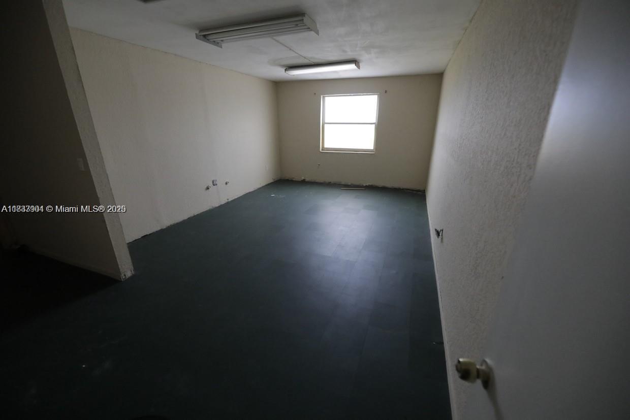 See details / sq. ft. $ 2025-07-03 0 Photo