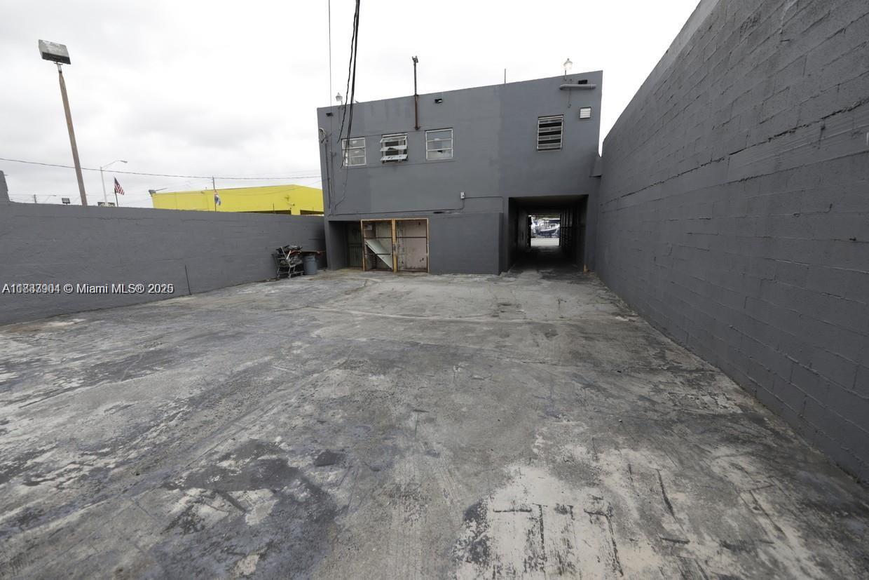 See details / sq. ft. $ 2025-07-03 0 Photo