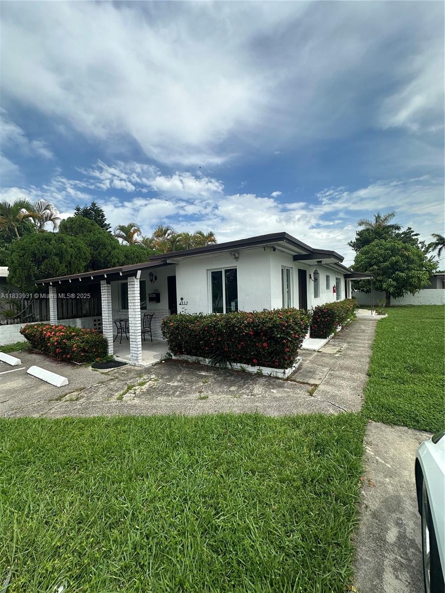   /  1422 sq. ft. $ 2025-07-03 0 foto