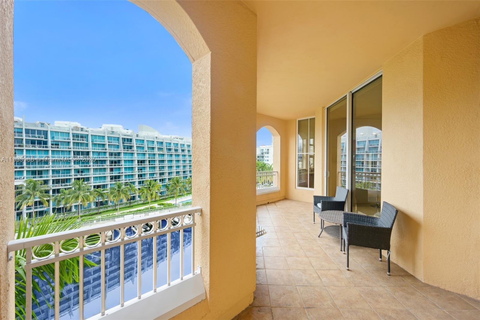 Photo of 3001 185th St #613, Aventura, Florida, 33180 -